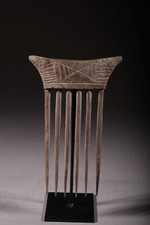 African art Baoulé comb 258
