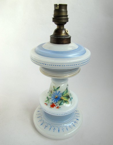 Ancienne lampe pétrole - lampe,