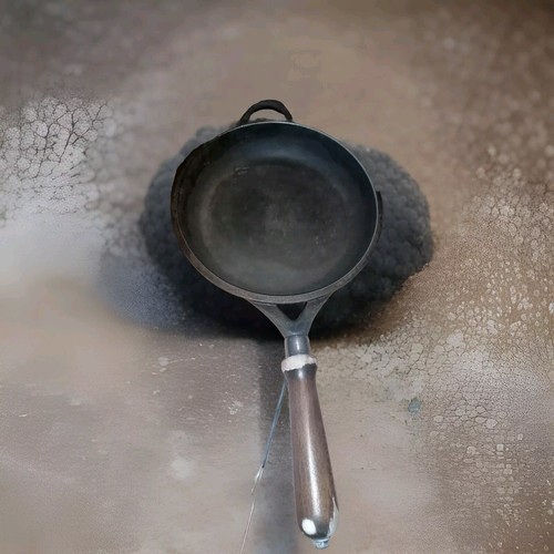 Ancienne poele casserole - poele,