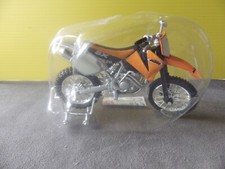 MOTO KTM  SX 520 CROSS   par MAISTO au 1/18