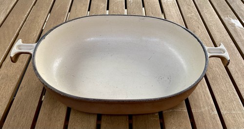 Plat fonte émaillée - émaillée, le