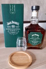 Jack Daniel's single Barrel, 70cl,45%.1 coaster bois, 1 glass