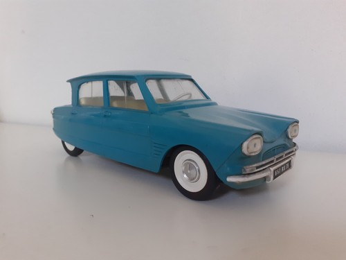 Ami societe lyonnaise - 8, du