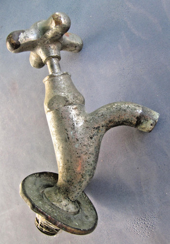Ancien robinet salle de - robinet,