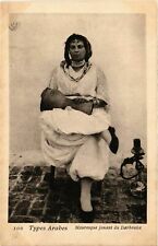 CPA AK ALGERIA Moorish Playing Darbouka (812685)