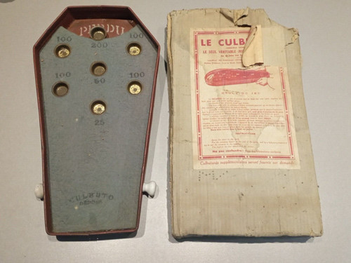 Ancien jeu bar - ancien, culbuto