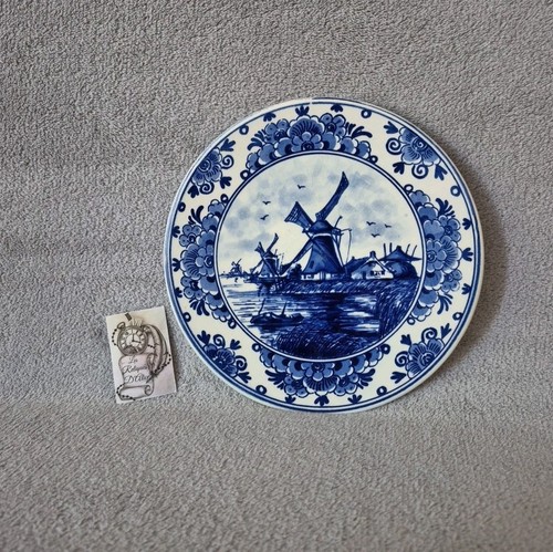 Petite assiette décorative - , en