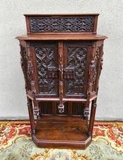 Crédence Néo-Gothique