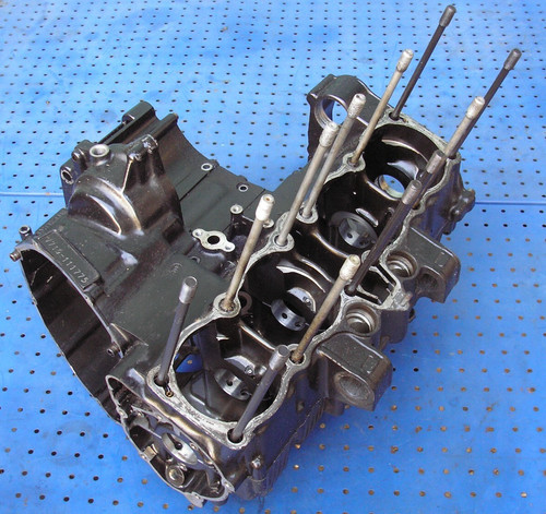 Engine cases suzuki gsf 1200 - engine,