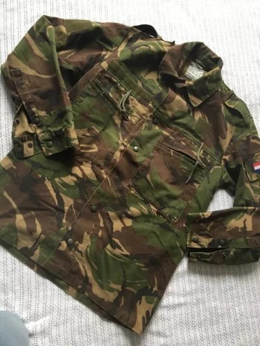 Militaria veste de - -,