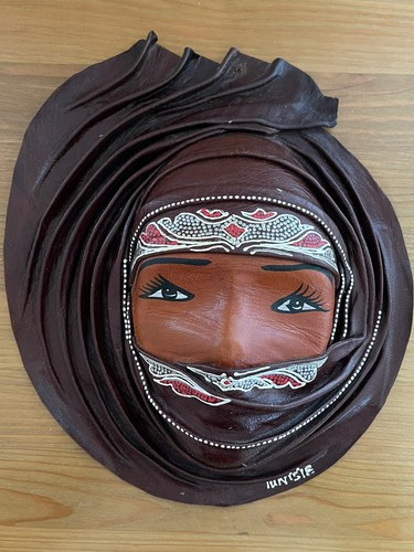 Masque mural artisanal - ,