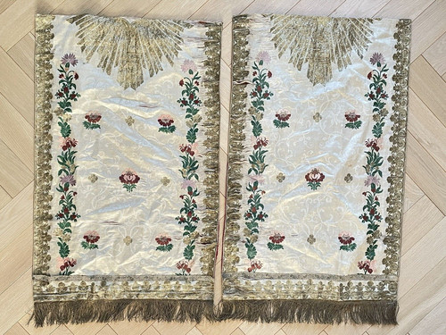 Anciens panneaux brodés - anciens,