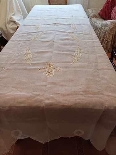Nappe ancienne brodée - nappe,