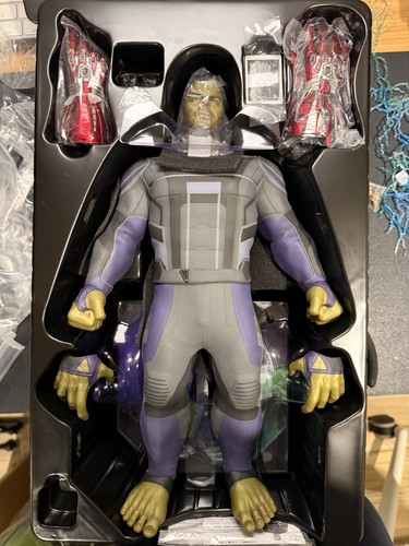 Hot toys marvel - toys,