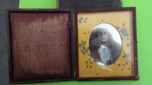Daguerreotype dans son ecrin - son,