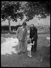 Men & Child Outdoor Bench -