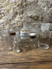 Lot de 8 anciens Flacons