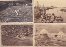 Lot de 4 cartes postales cards