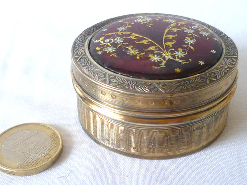 Ancienne boite ronde - ancienne, argent