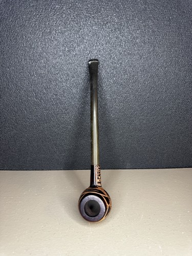 Ancienne pipe bois sculpté
