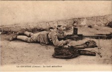 Old postcard La Courtine Le fusil mitrailleur FRANCE (1050449)
