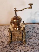 Ancien grand moulin à café