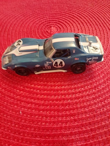 Chevrolet corvette 1 43 - chevrolet, c3