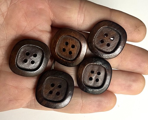Lot boutons anciens en - 5,