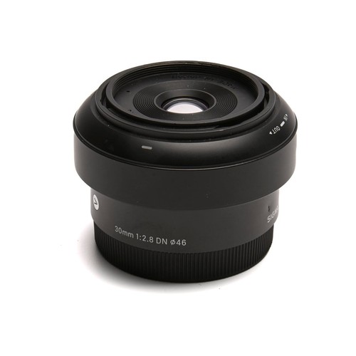 Objectif sigma 8 - f2,8, dn