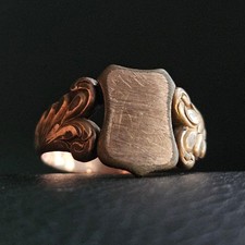 Ancienne chevalière FIX  à graver écusson bordé de tressage végétale plaqué or