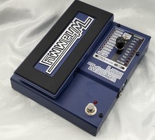 Pédale d'effets guitare d'occasion Digitech Bass Whammy V-01 Pedal Pitch...