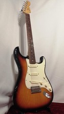 Guitare électrique FENDER