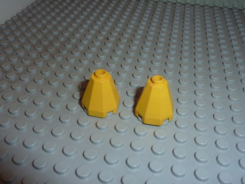 Lego cone yellow 2x2x1 - 2, x