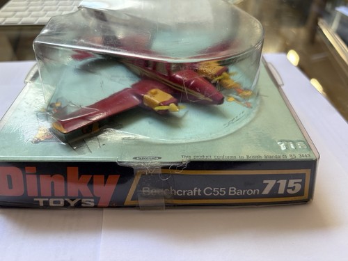 Dinky toys beechcraft c55 - dinky,