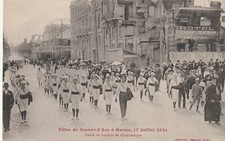 CPA 51 Feasts of Joan of Arc in REIMS 17 July 1921 Gymna Societies Parade