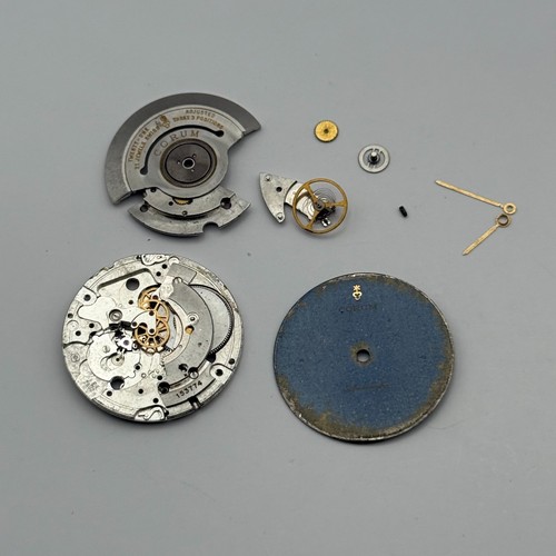 Corum eta 2892 montre - corum,