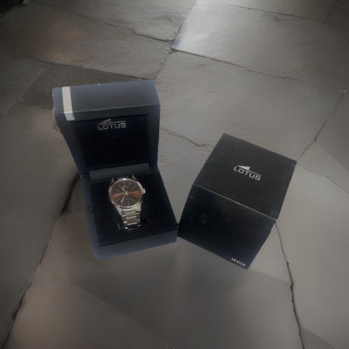 Montre lotus quartz - montre,