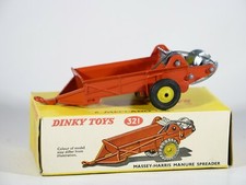 Dinky Toys Gb n°321 Massey Harris Manure spreader remorque épandeur fumier boîte