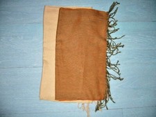 Lot de deux écharpes chèches jaune et paprika