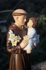 RE0317   FIGURINE STATUETTE