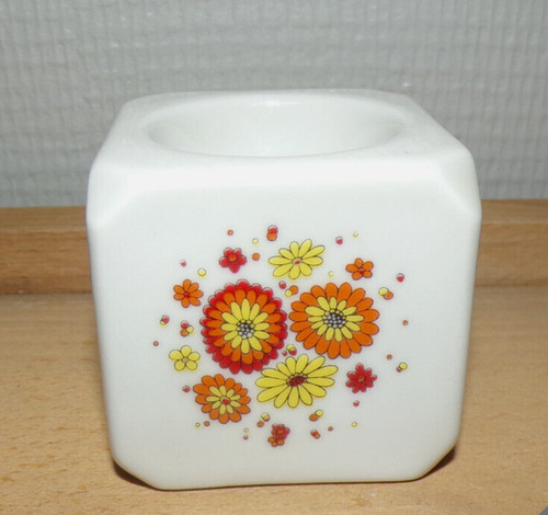 Coquetier porcelaine - , de