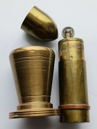 Ancien briquet poilu forme - briquet,