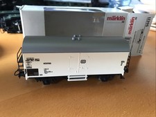 MARKLIN HO :  WAGON COUVERT