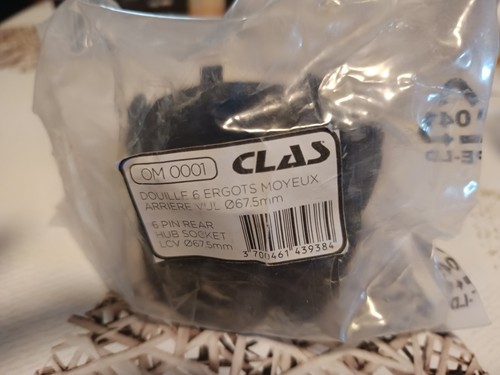 Douille ergots clas 0001 - clas, om