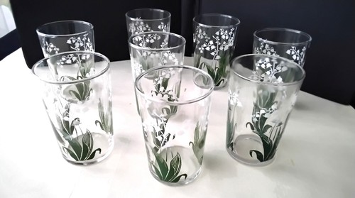 Verres eau forme gobelet - eau,