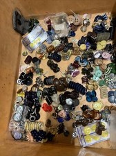 N.4 Lot de " BOUTONS Anciens "