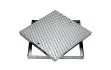 Plaque D'Égout Autocarrable En Acier Zingué UNI EN 10025 Tôlerie Rayée 30/10