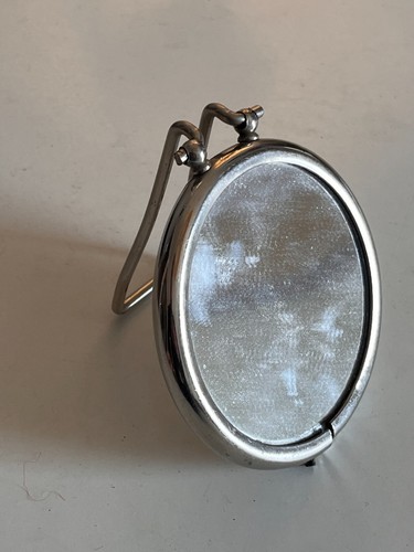 Face main miroir - face,