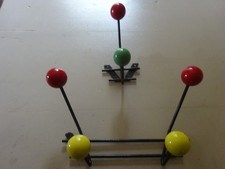 2 PORTES MANTEAUX  DE ROGER