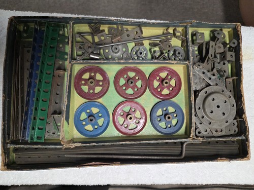 Meccano carboard box set with - carboard,